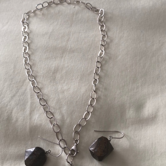 🌹5 for 30🌹Gemstone Necklace and Earrings Set - Picture 4 of 4